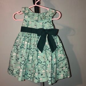 Girls dress